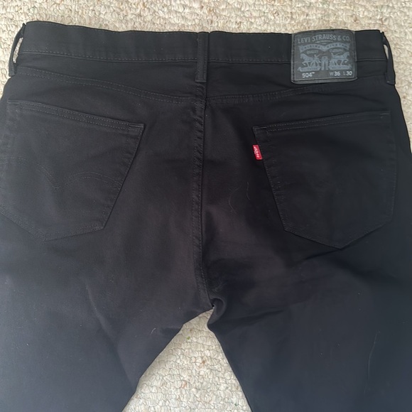 Black Levi’s 504 Jeans - Picture 5 of 8